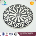 Blanco y negro patrón de construcción de gran placa de cerámica